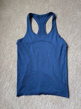 lululemon athletica Blue Racerback Tank Top size 8